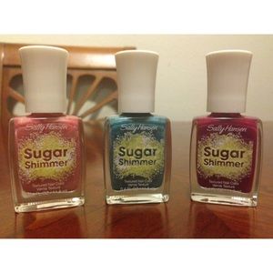 Sally Hansen nail polish 💅