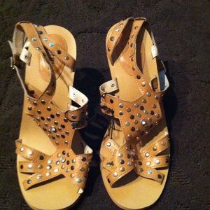 ⚡️⚡️ 1 Day Sale⚡️⚡️Torrid Tan Sandals