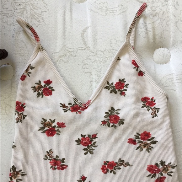 Brandy flower crop tank