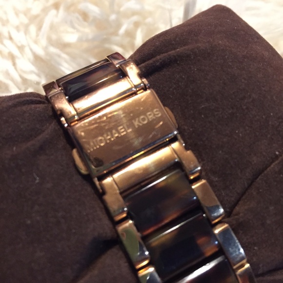 🎀MK ROSE GOLD WATCH🎀 - Picture 4 of 4
