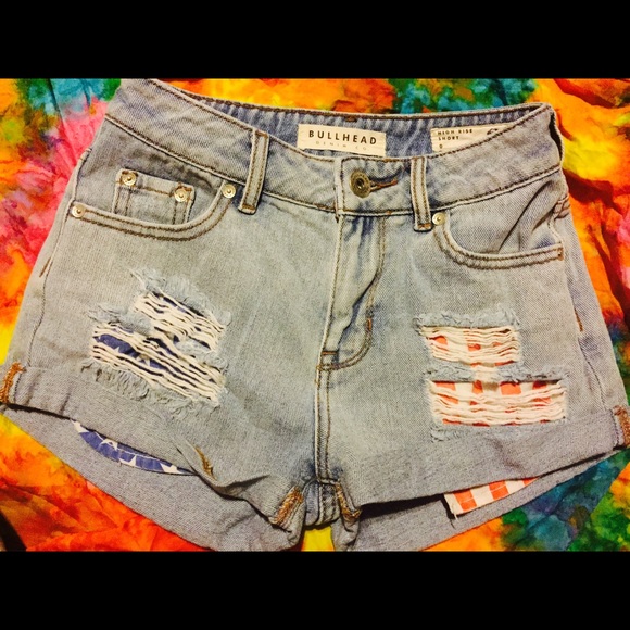 Bullhead high-waisted shorts