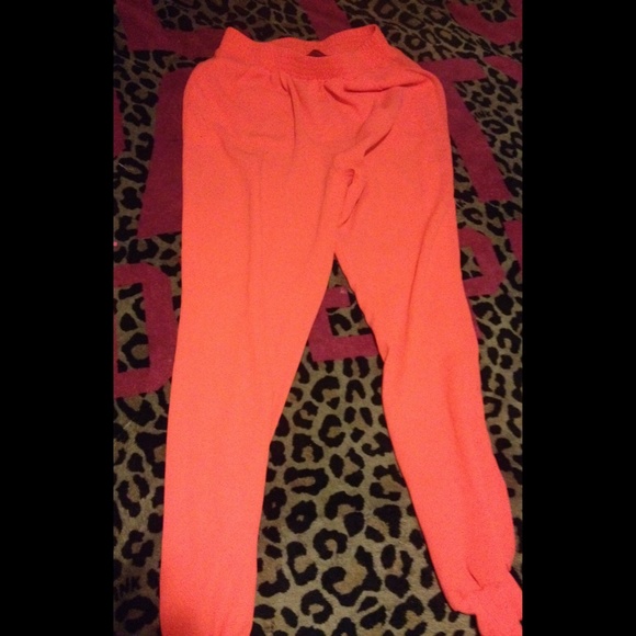 Harem sweats