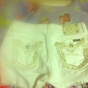 MissMe shorts white with cream design