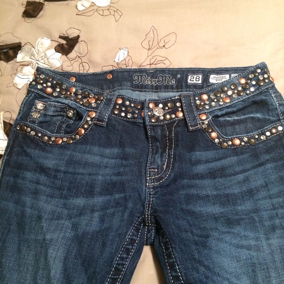 Miss Me Like New Size 28 jeans