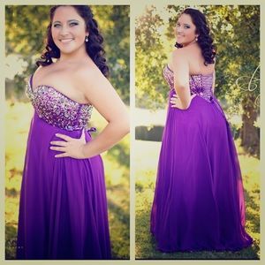 A beautiful purple prom dress