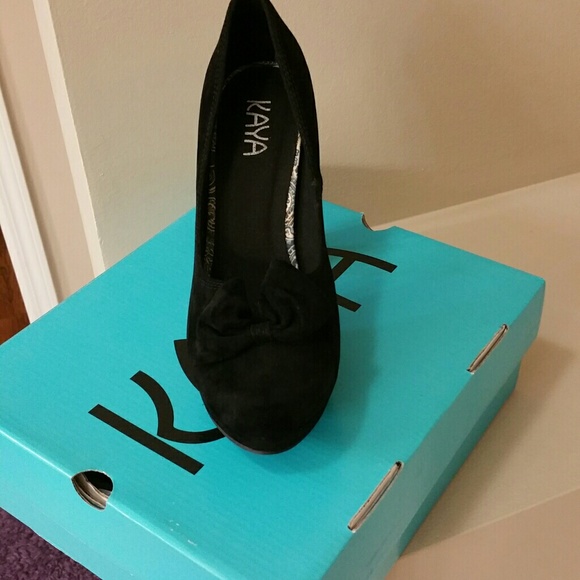 Kaya black heel with bow