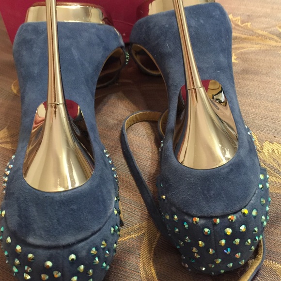 Massimo Dogana 100% authentic Italian blue heels - Picture 3 of 4