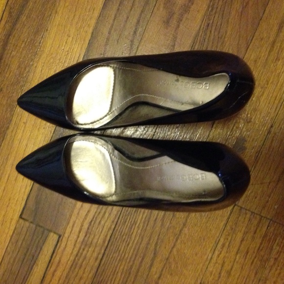Black pumps - Picture 1 of 3