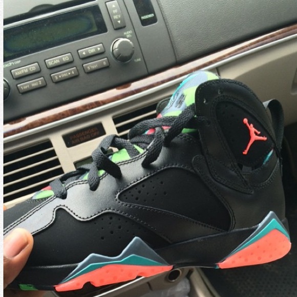 Air Jordan Retro 7's Marvin the Martian