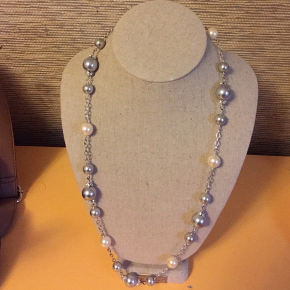 Stella&Dot LaCoco pearl necklace