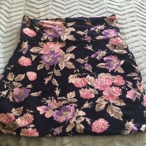 Floral mini skirt