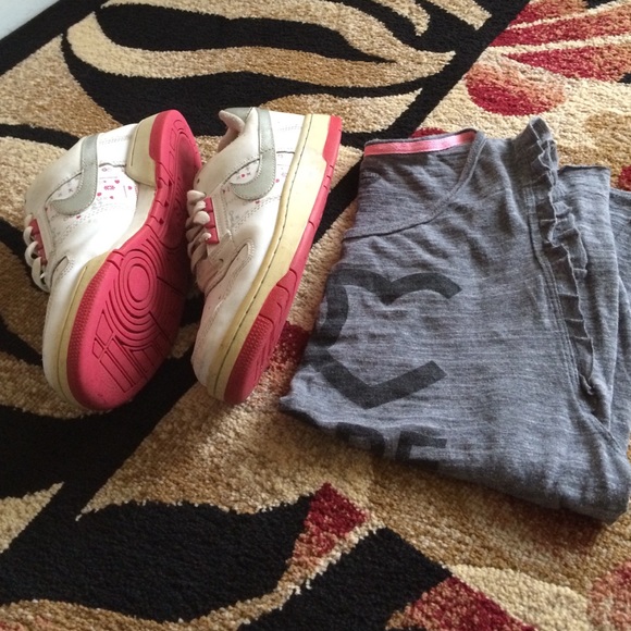 muscle shirt & Nike Shoes