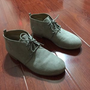 Look alike suede dress shoes