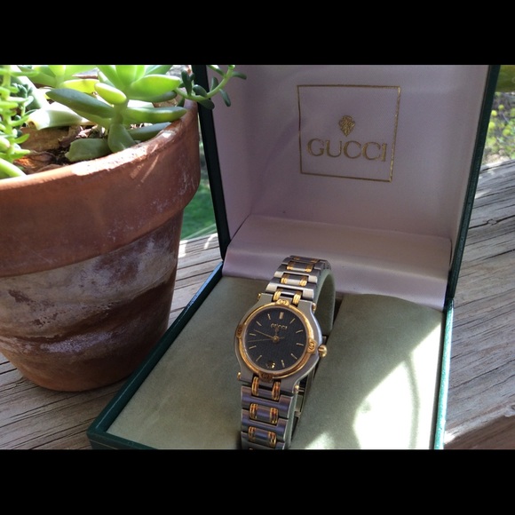 Women Gucci Watch