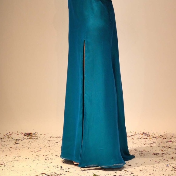 Prom dress! - Picture 3 of 4