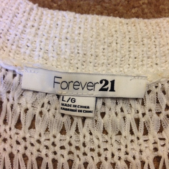 Forever 21 Short sleeve white sweater - Picture 2 of 3