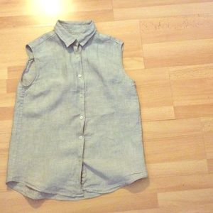 Light Brown Sleeveless Blouse with Collar.