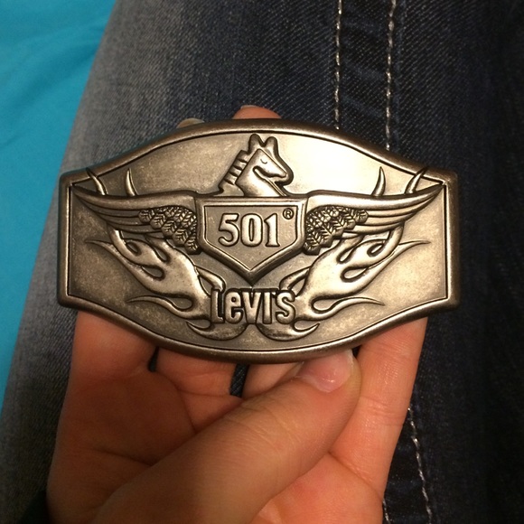 Levi's belt buckle