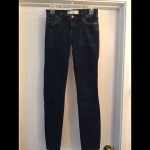 ABERCROMBIE Dark Blue Jeans