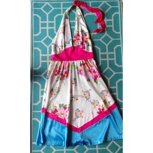 Hot for Summer! Silk halter dress with pockets