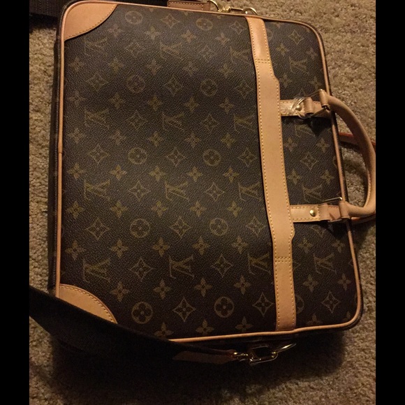 Louis Vuitton briefcase - authentic.