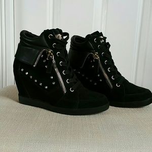 Guess Sneaker Wedges