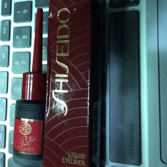 Shiseido liquid eyeliner