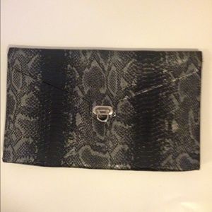 Snakeskin clutch ➕ also clutch➕Heels