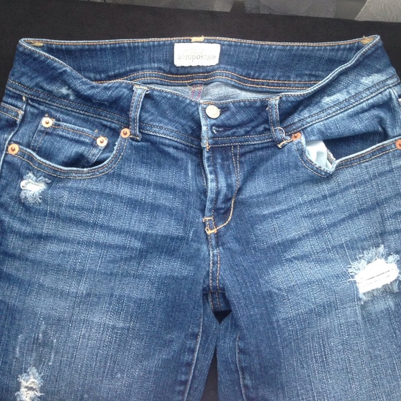 💘👽MAKE OFFERS👽💘 Aeropostale Capris
