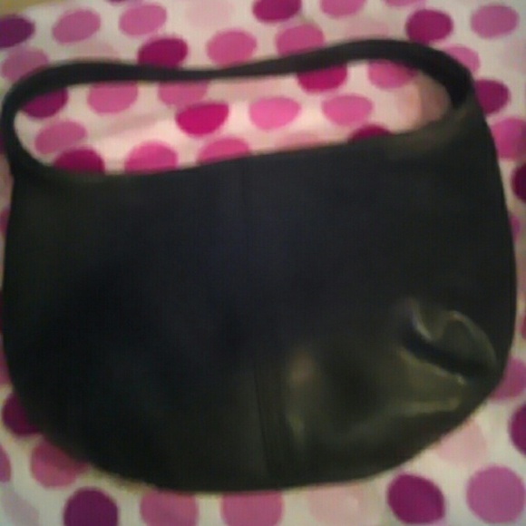 Pics of Coach bag - Picture 1 of 4