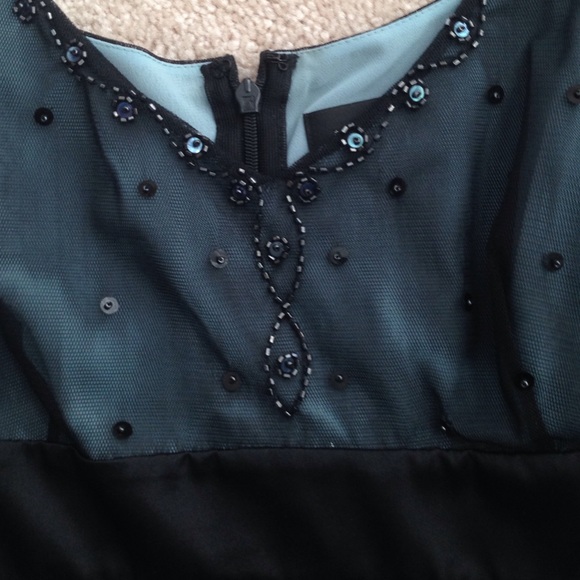 💲sold💲 Stunning Adrianna Papell Dress - Picture 3 of 3