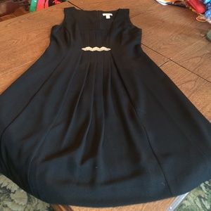 Ann Taylor LOFT black lined size 6 dress