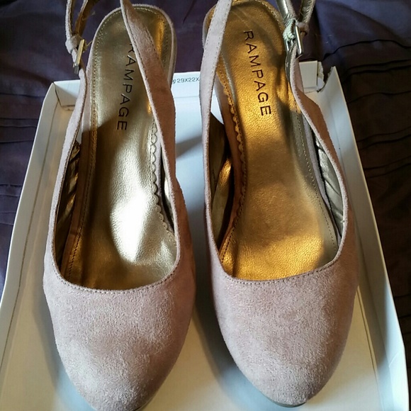 Rampage slingback pumps in taupe