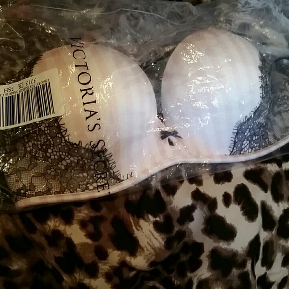 NEW Victoria secret bra