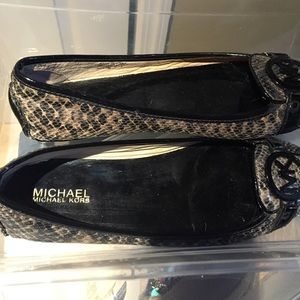 Michael kors flats