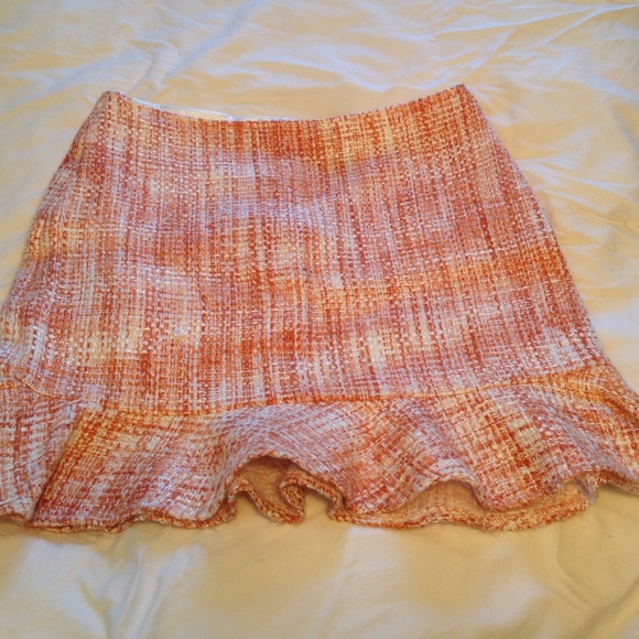 Short Tweed skirt