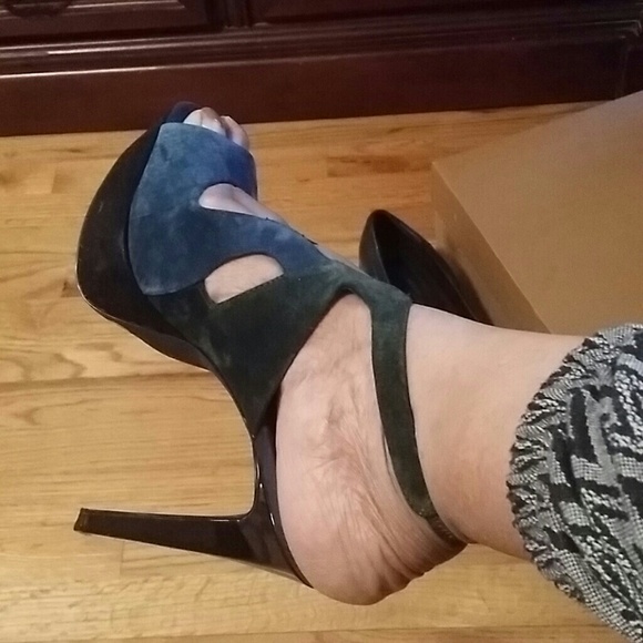 Jessica Simpson heels