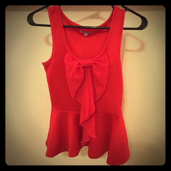 Charlotte Russe Sleeveless Peplum Top