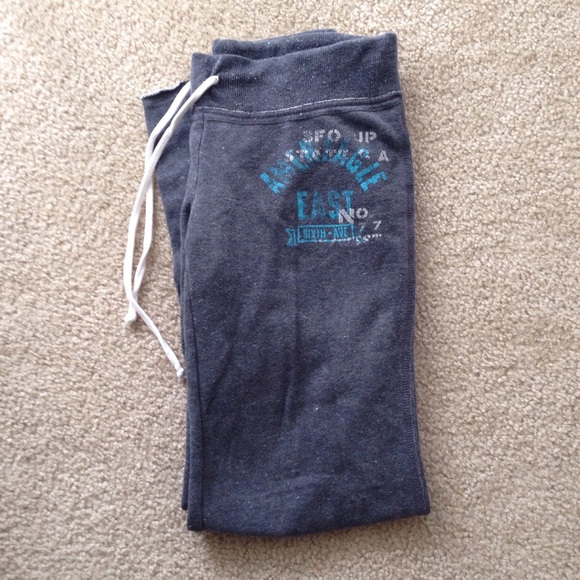 ⭕️donated⭕️Grey fleece heathered sweatpants