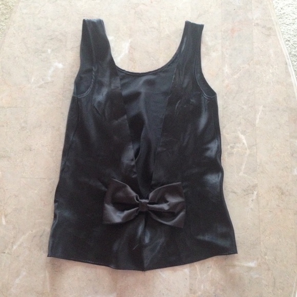 Black backless satin bow top