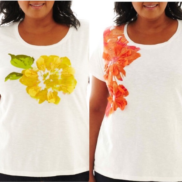 St. John's Bay Tops - •MAKE OFFERS• Plus Size Cute Flower Petal Tops❤️