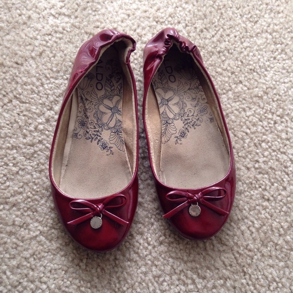 Red Flats with bow detail