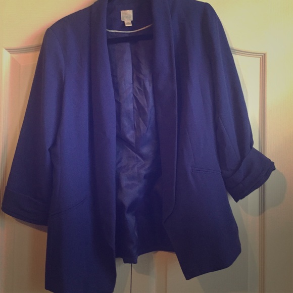 Bundle LC blazer, chunky bracelet, &maxi dress