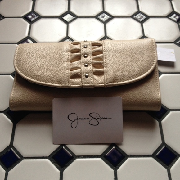 Jessica Simpson Cream Medium Clutch