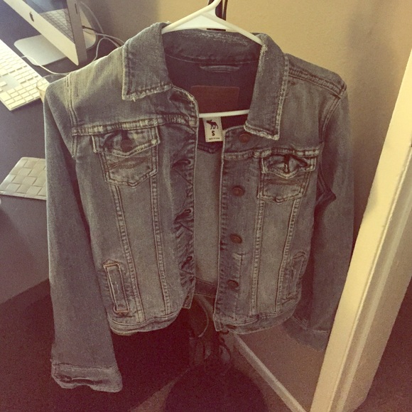 Abercrombie & Fitch denim jacket