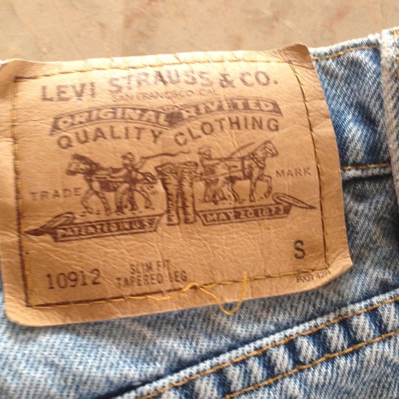 Hand Stitched Levi's - Picture 2 of 3