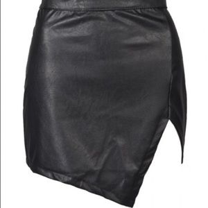 Black leather skirt with slit