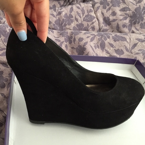 🚫SOLD🚫 Madden Girl Ankle Strap Wedges