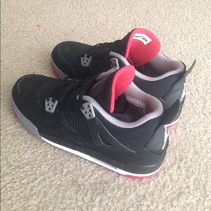 Air Jordan Retro 4s