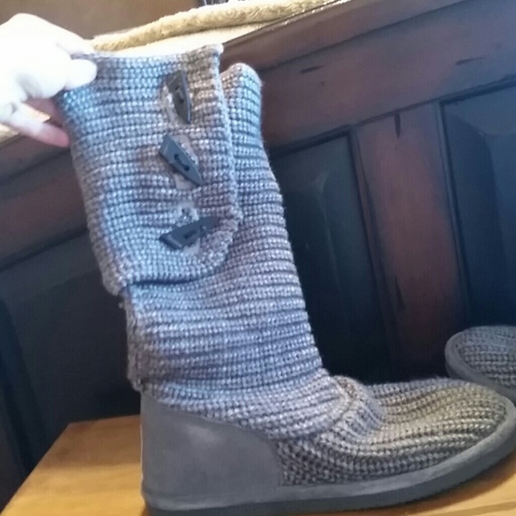 Bearpaw boots!